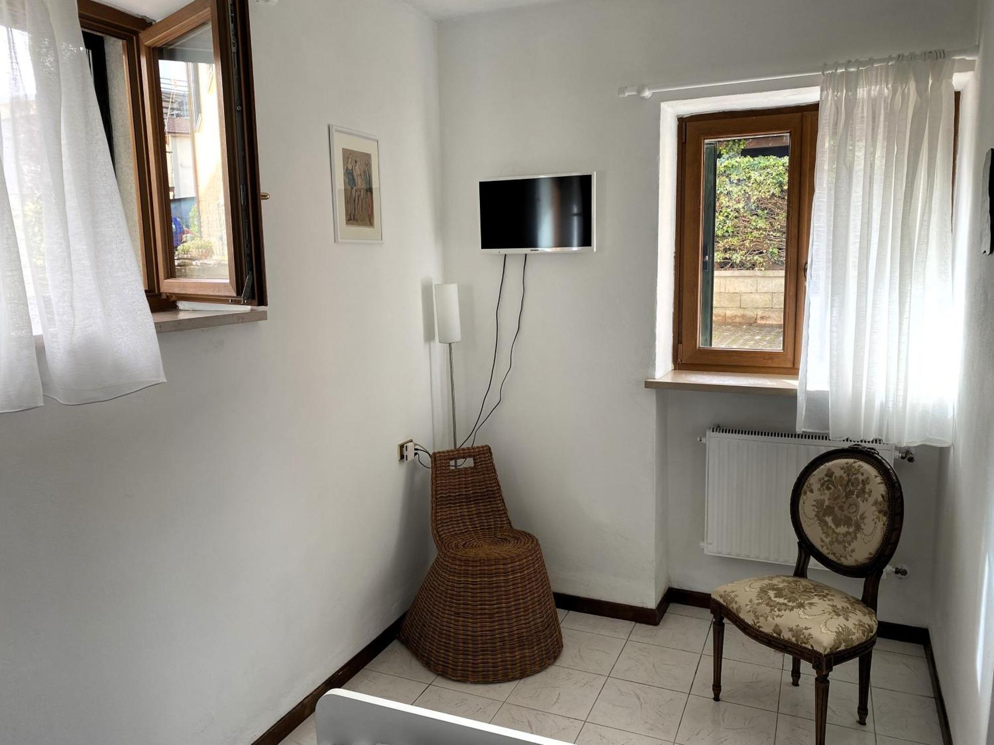 Appartement Chiara House à Barga Extérieur photo