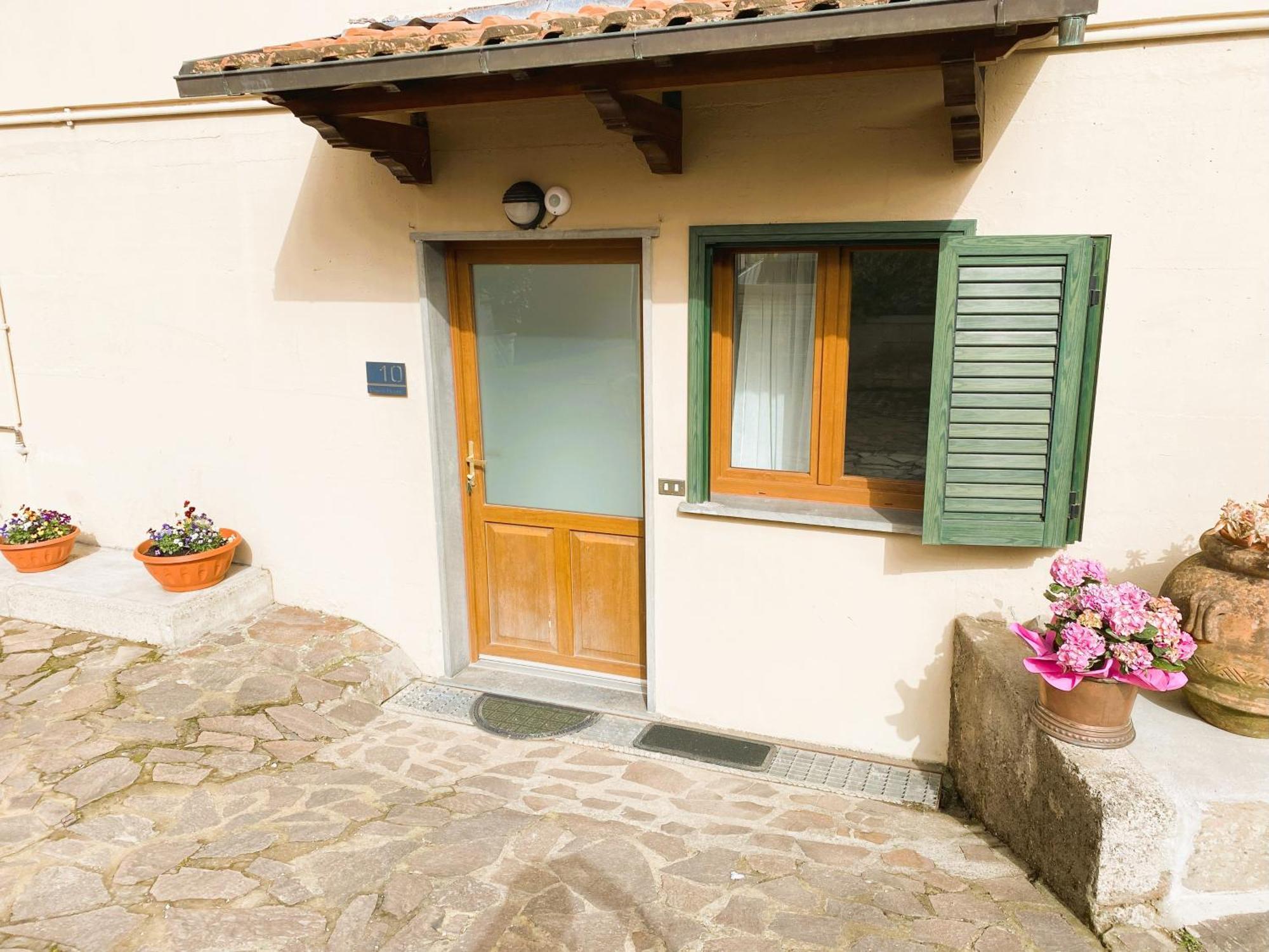 Appartement Chiara House à Barga Extérieur photo