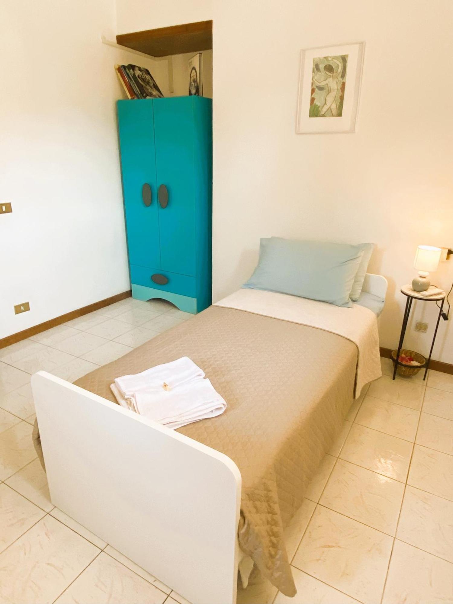 Appartement Chiara House à Barga Extérieur photo