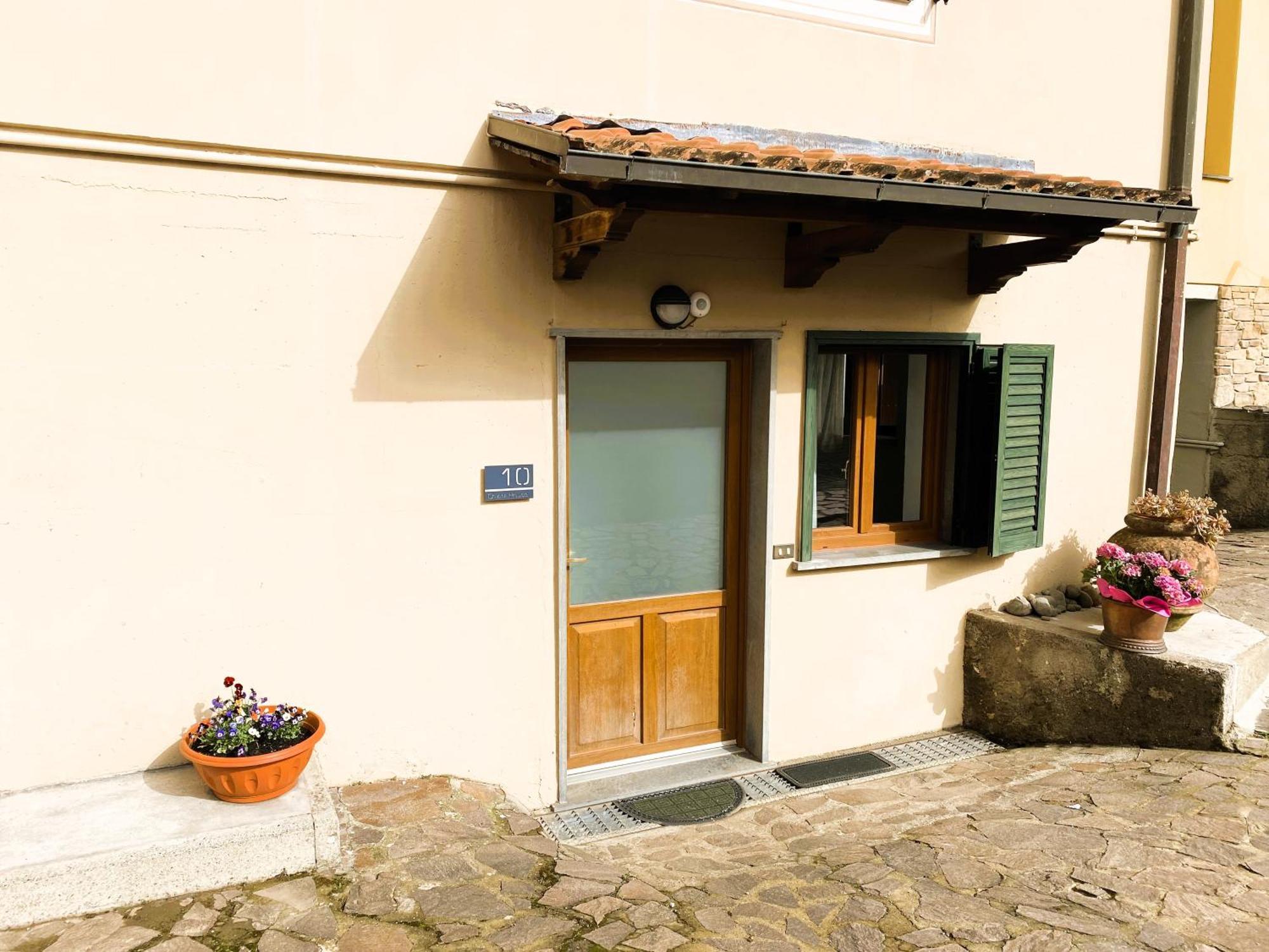 Appartement Chiara House à Barga Extérieur photo