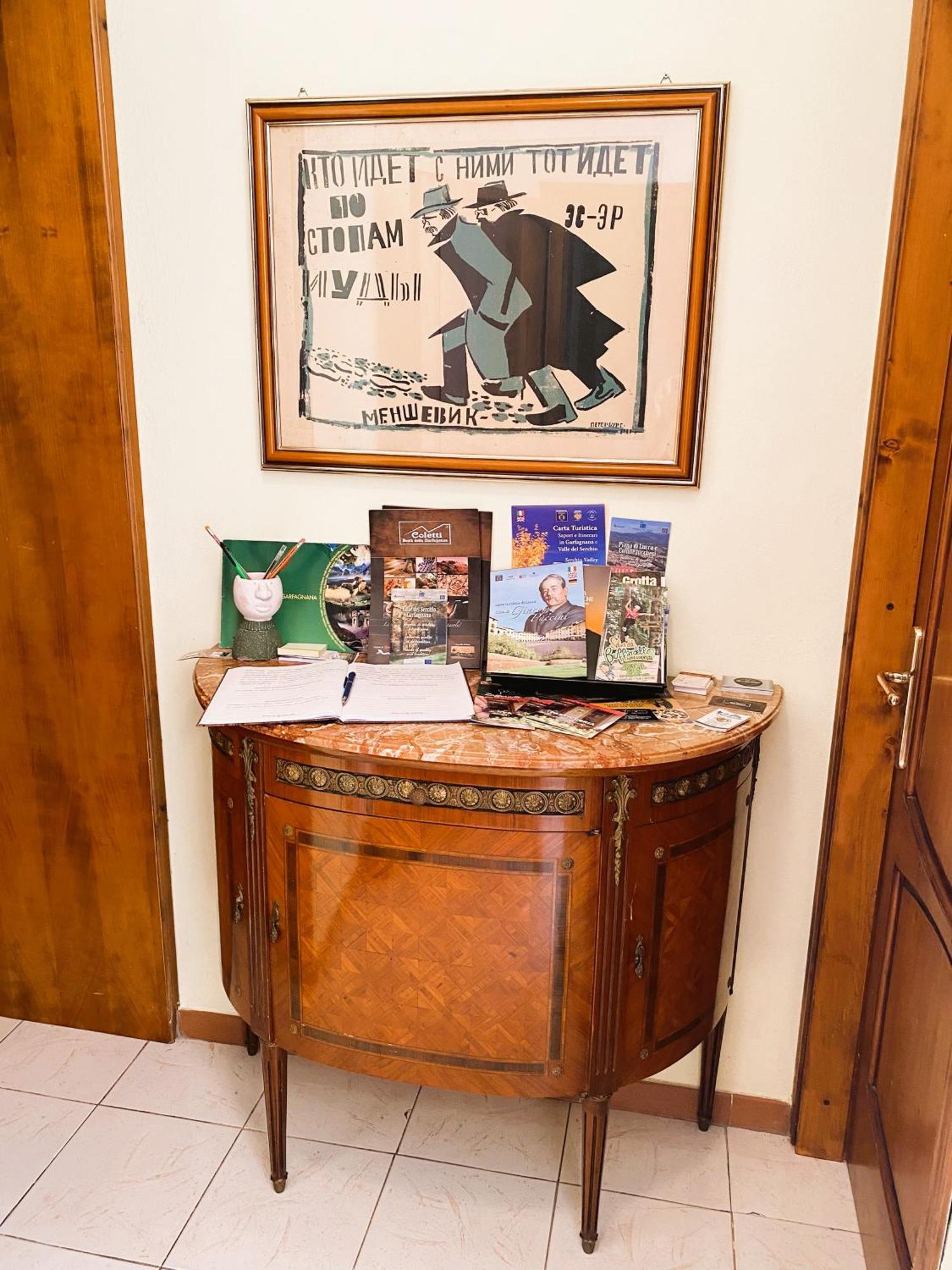 Appartement Chiara House à Barga Extérieur photo